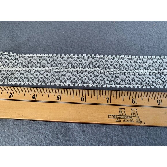 Vintage Lady Lace Ribbon Eggshell 1/2 inch wide 1 Yards W.F.R. Made In USA - Picture 2 of 7